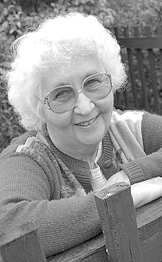 Dr <b>Mary White</b> – Paleobotanist, curator, author - Dr-Mary-E-White
